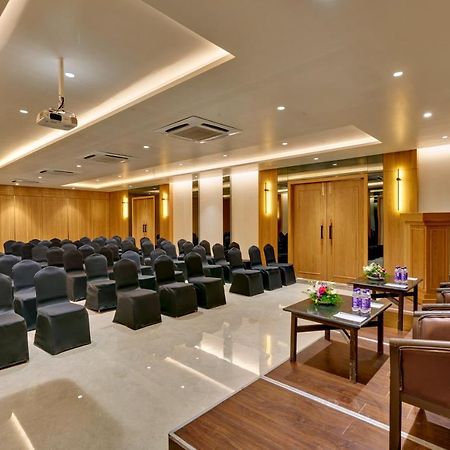 Citrus Hotel Kolhapur Exterior photo