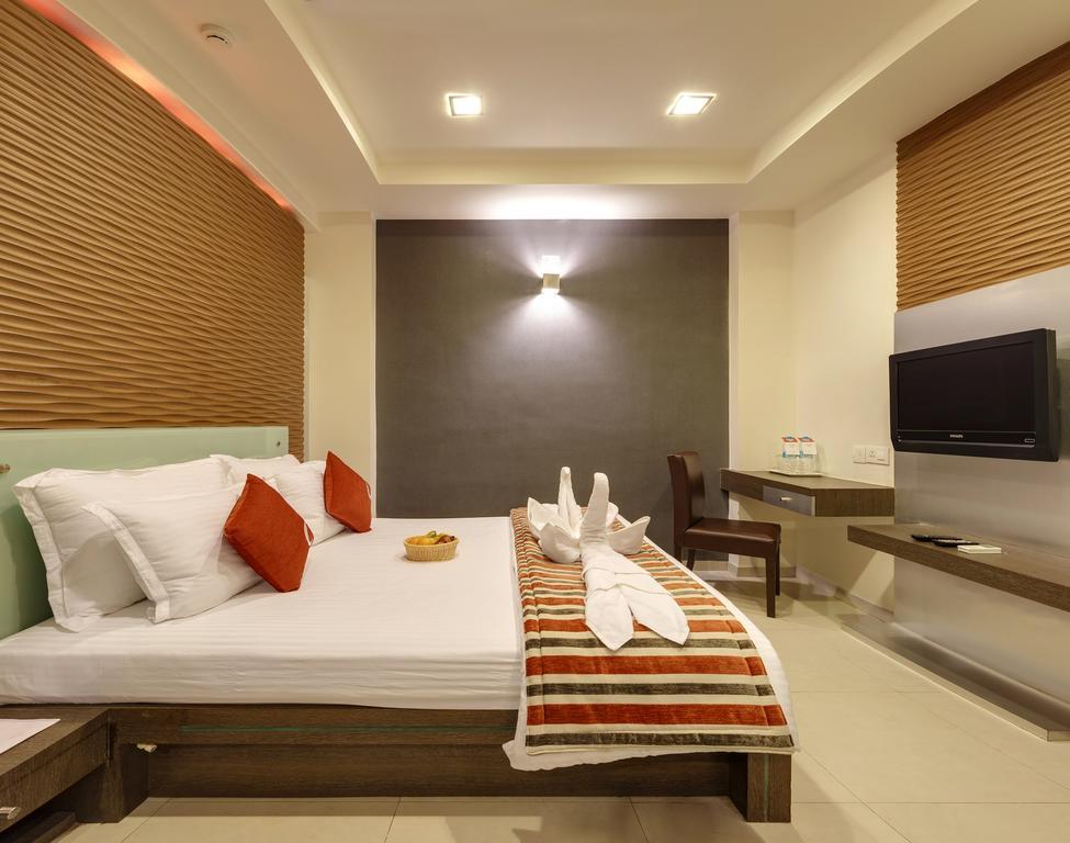 Citrus Hotel Kolhapur Exterior photo
