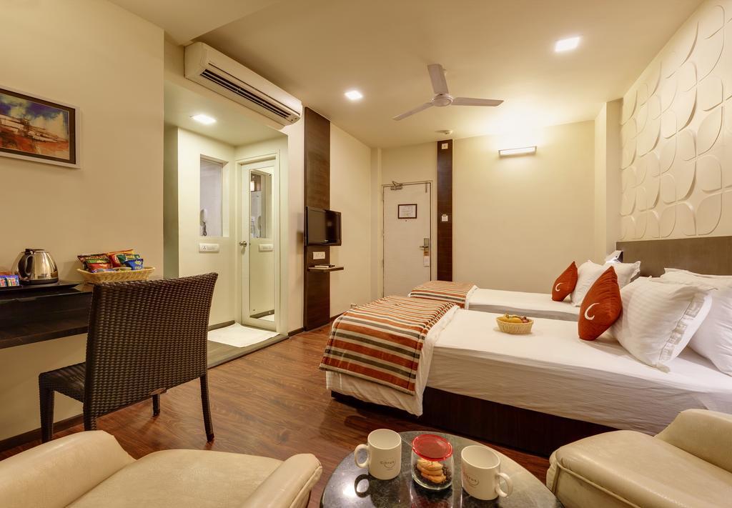 Citrus Hotel Kolhapur Exterior photo