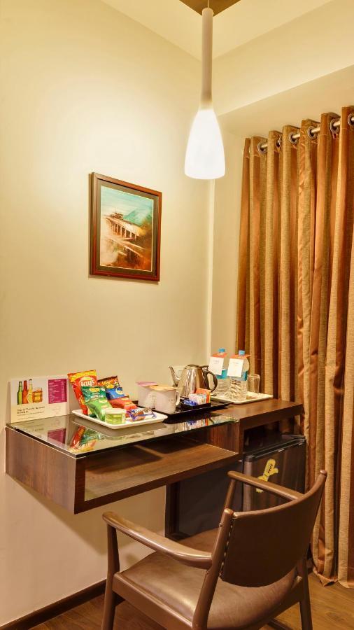 Citrus Hotel Kolhapur Exterior photo
